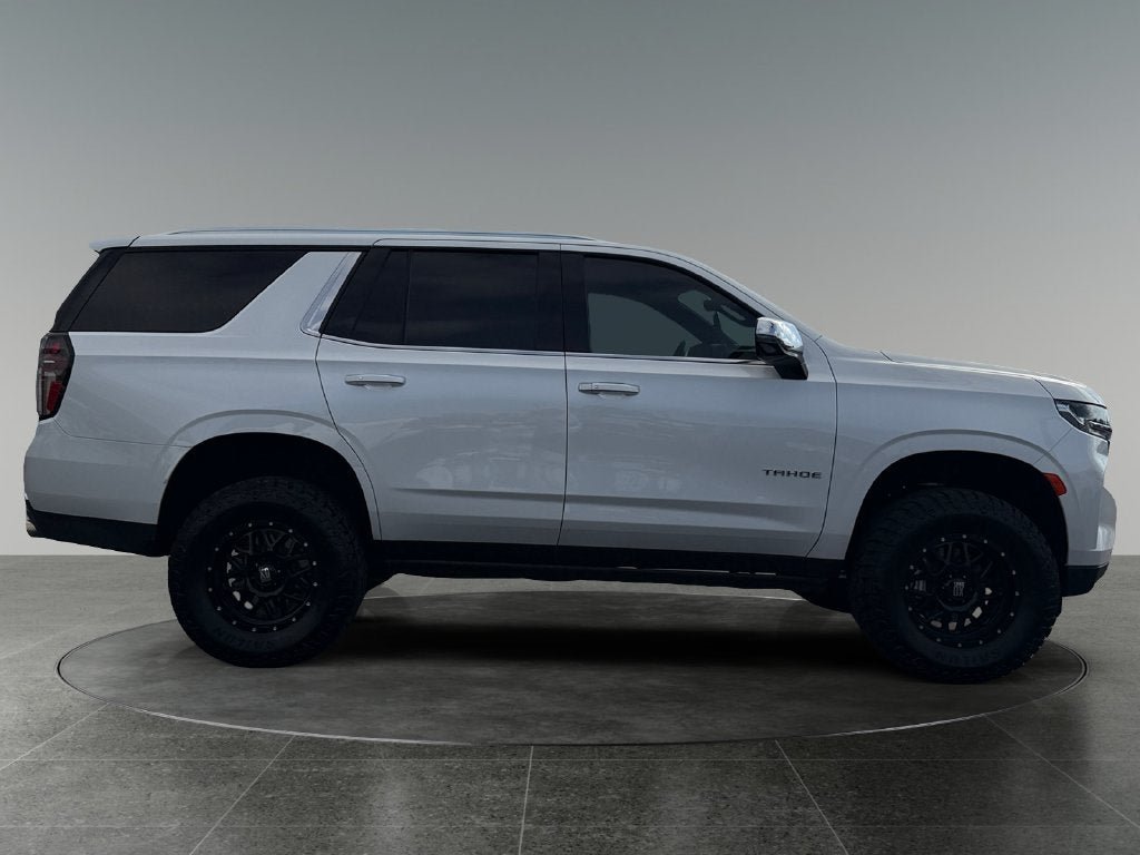 Used 2023 Chevrolet Tahoe Premier w/ Premium Package AWD/4WD image 11