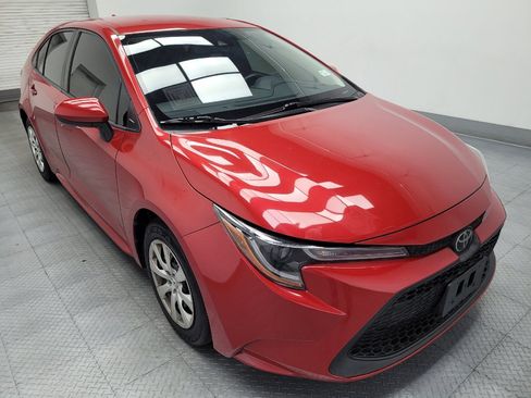 Used 2020 Toyota Corolla LE w/ Carpet Mat Package (TMS) FWD image 13