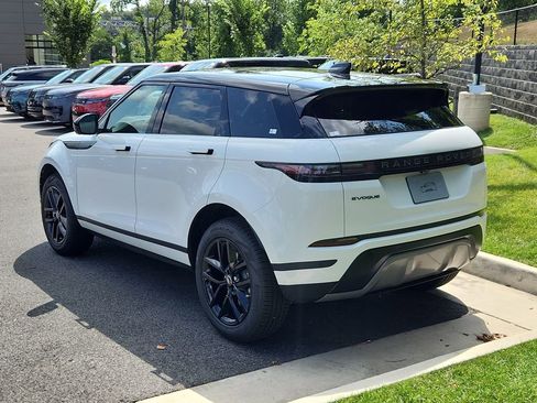 Used 2026 Land Rover Range Rover Evoque S AWD/4WD image 12