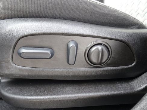 Certified 2023 Chevrolet Equinox LS w/ LS Convenience Package image 10