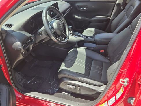 Certified 2024 Honda HR-V EX-L image 10
