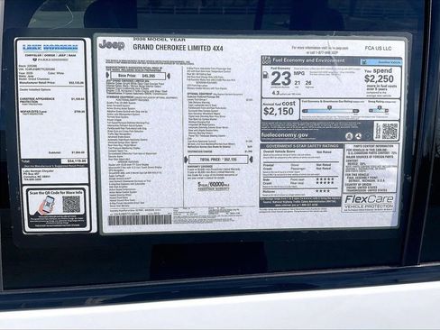New 2026 Jeep Grand Cherokee Limited w/ Luxury Tech Group II AWD/4WD image 39
