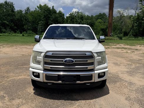 Used 2015 Ford F150 Platinum w/ Equipment Group 701A Luxury AWD/4WD image 9