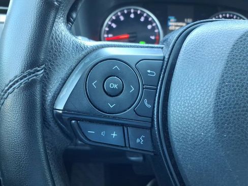 Used 2019 Toyota RAV4 XLE image 23
