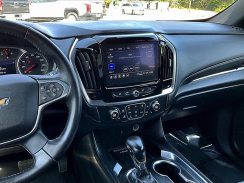 Certified 2022 Chevrolet Traverse LT image 10