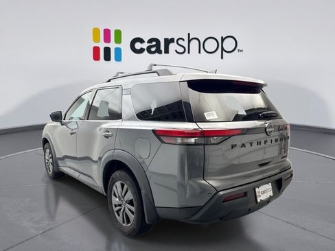 Used 2022 Nissan Pathfinder SV w/ SV Black Package AWD/4WD image 3