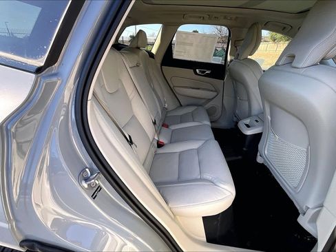 New 2026 Volvo XC60 T8 Ultra w/ Protection Package Premier image 27