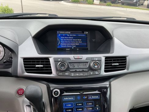Used 2014 Honda Odyssey EX-L image 26