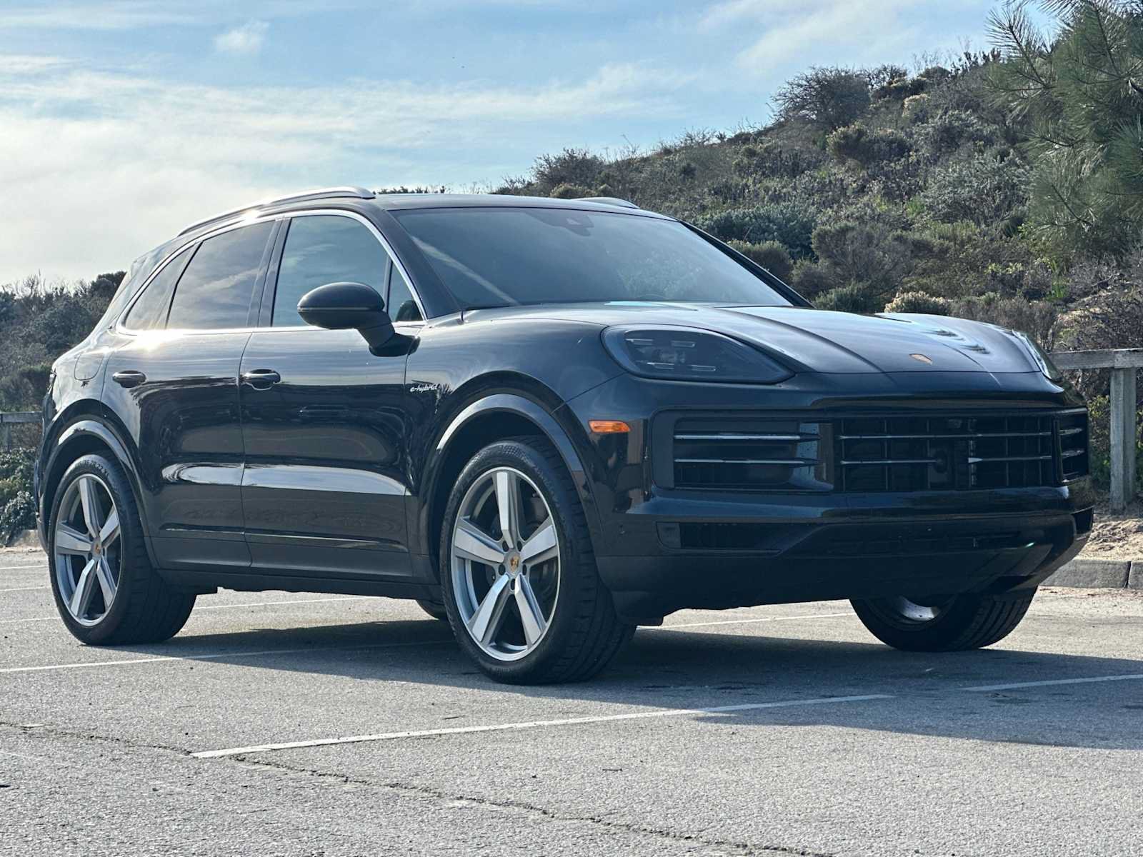 Certified 2024 Porsche Cayenne AWD/4WD image 10