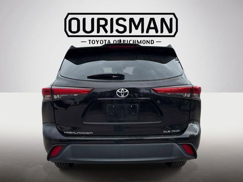 Used 2021 Toyota Highlander XLE image 6