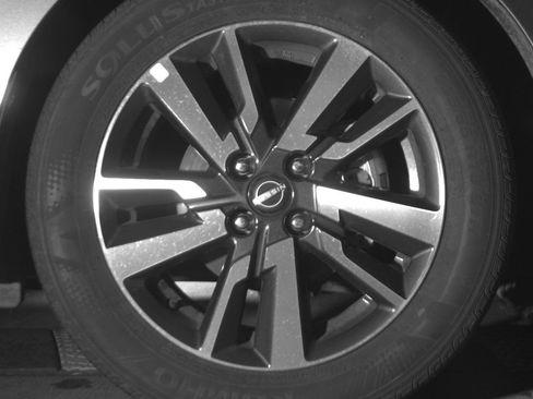 Used 2025 Nissan Versa SV image 13