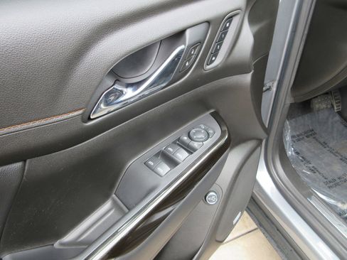 Used 2021 GMC Acadia AT4 w/ Technology Package image 35