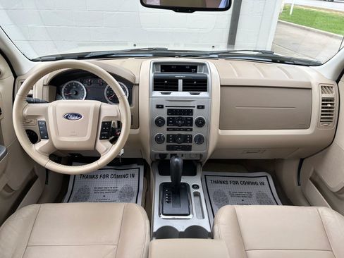 Used 2011 Ford Escape XLT w/ 203A Rapid Spec Order Code FWD image 9