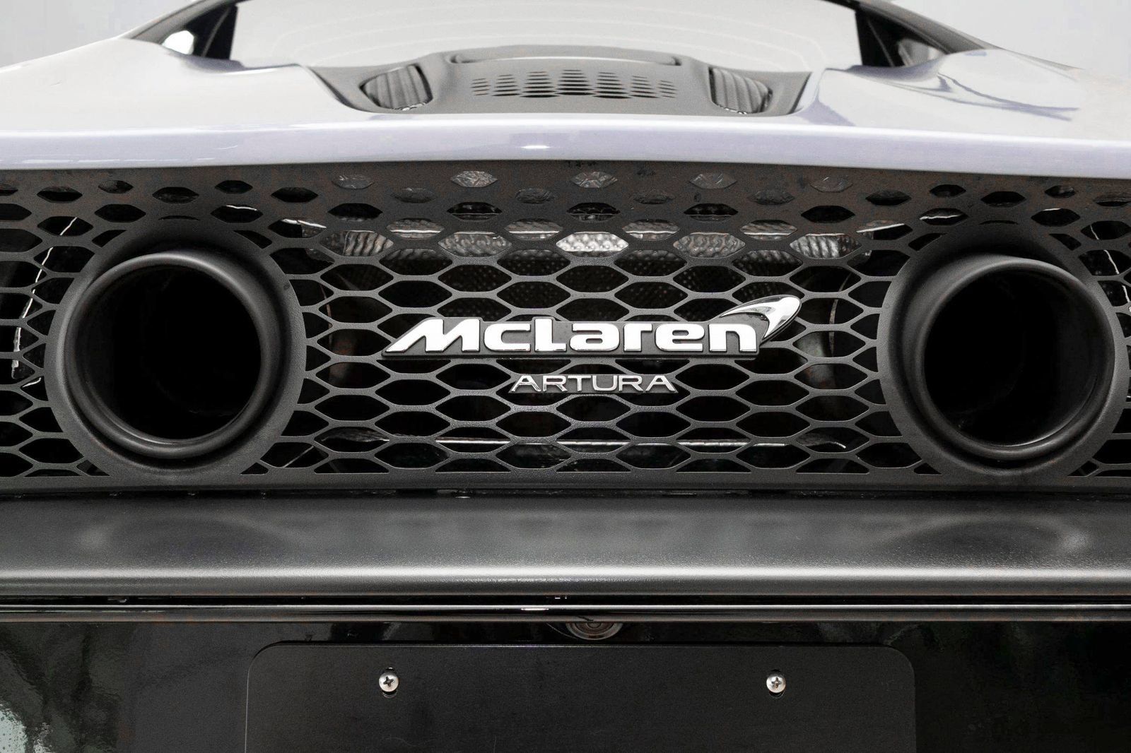Used 2023 McLaren Artura RWD image 36