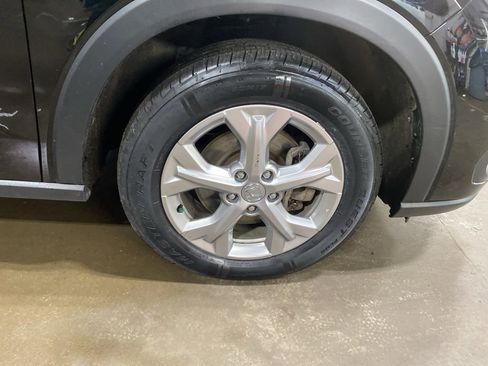 Certified 2023 Honda HR-V LX image 12