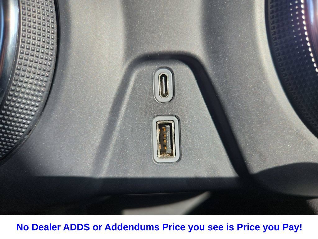 Used 2025 Chevrolet Blazer LT AWD/4WD image 44