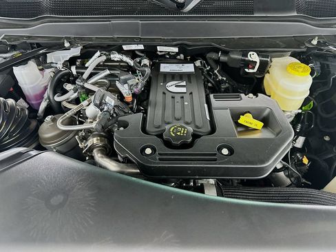 New 2026 RAM 3500 Tradesman AWD/4WD image 18
