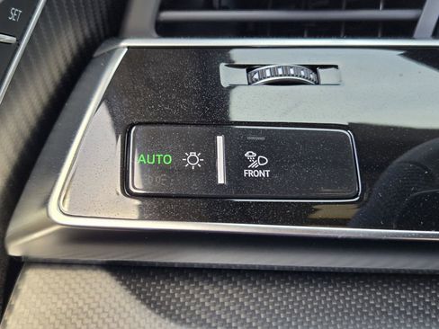 New 2026 Audi SQ8 Prestige image 26