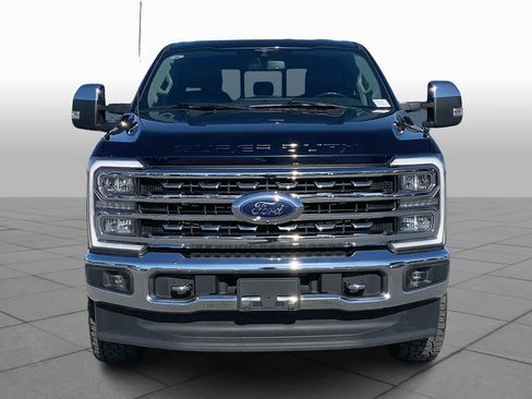 Certified 2023 Ford F250 Lariat w/ Chrome Package image 4