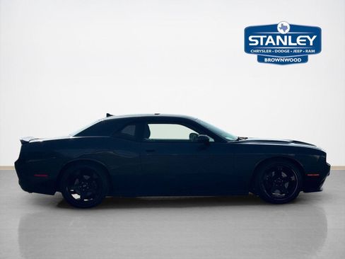 Used 2016 Dodge Challenger SXT Plus RWD image 13