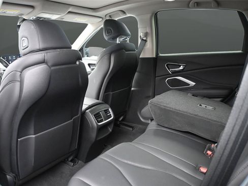 Certified 2024 Acura RDX SH-AWD image 9