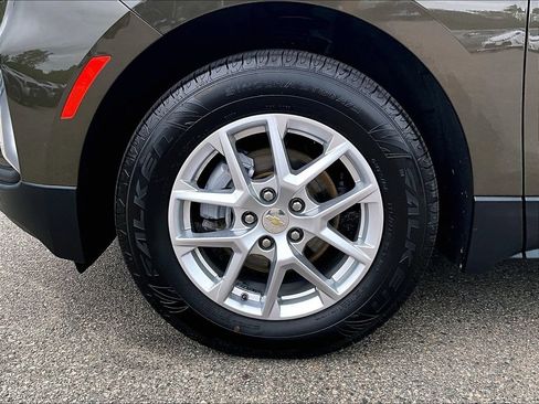 Used 2023 Chevrolet Equinox LT AWD/4WD image 7