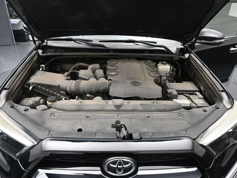 Used 2018 Toyota 4Runner Limited AWD/4WD image 14