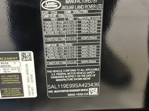 Used 2025 Land Rover Range Rover Sport Autobiography image 52