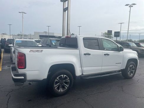 Used 2022 Chevrolet Colorado Z71 AWD/4WD image 2