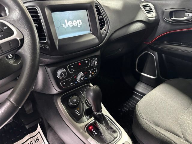 Used 2018 Jeep Compass Sport w/ Tech Group AWD/4WD image 25