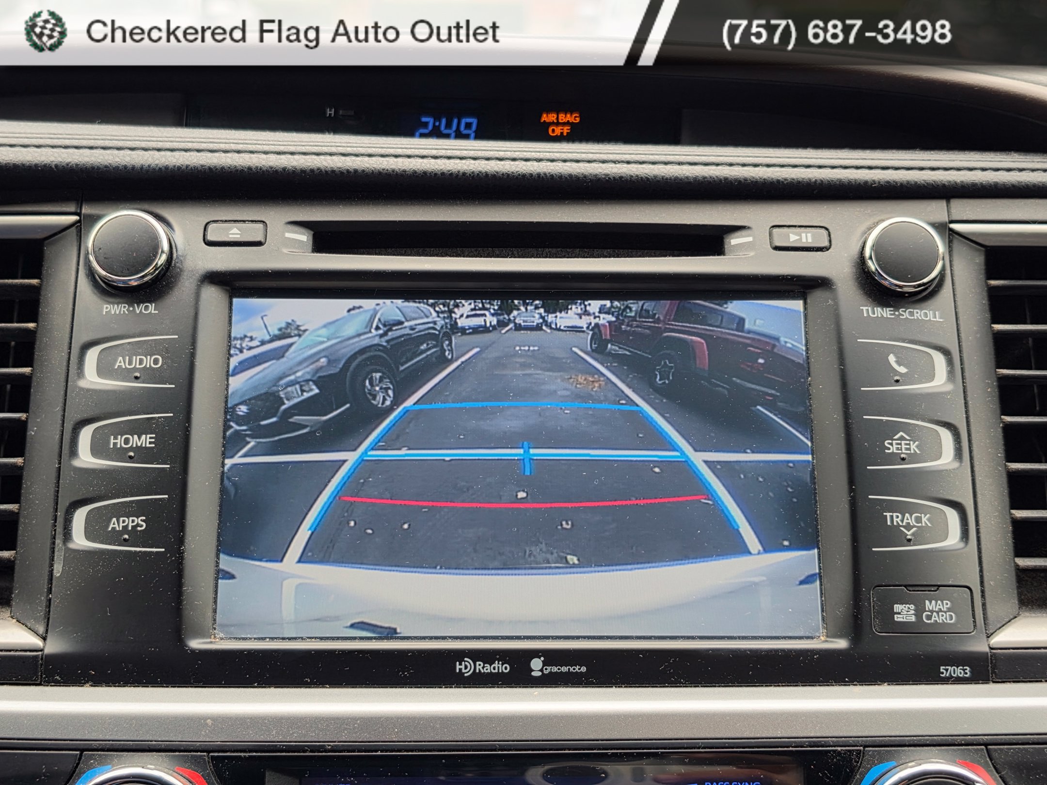 Used 2015 Toyota Highlander XLE AWD/4WD image 16