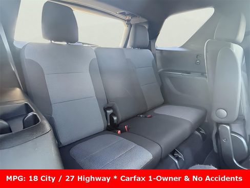 Used 2022 Chevrolet Traverse LT image 12