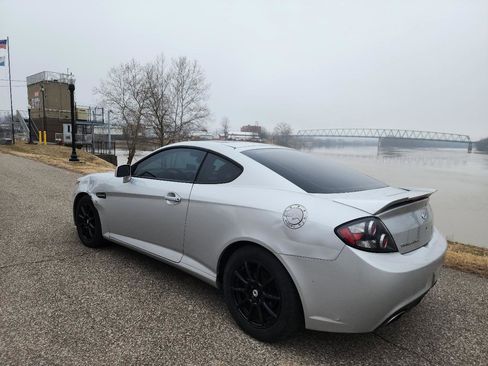 Used 2008 Hyundai Tiburon GS image 5