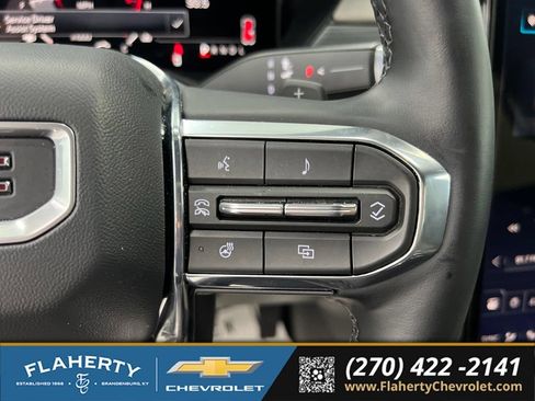 Used 2026 GMC Acadia Elevation w/ Elevation Premium Package FWD image 27