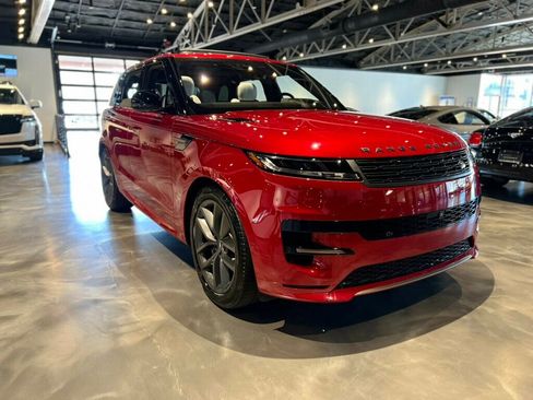 Used 2023 Land Rover Range Rover Sport SE Dynamic image 7