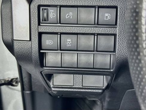 Certified 2025 Toyota 4Runner SR5 AWD/4WD image 11