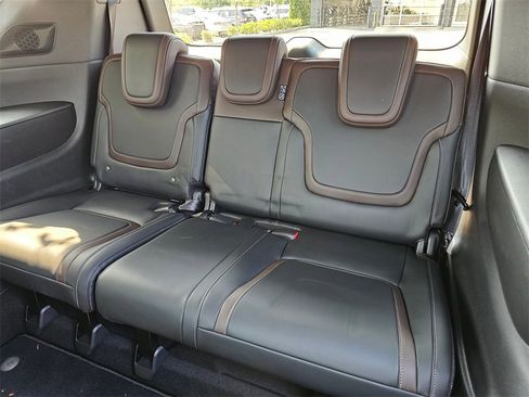 New 2025 Nissan Armada SL image 13