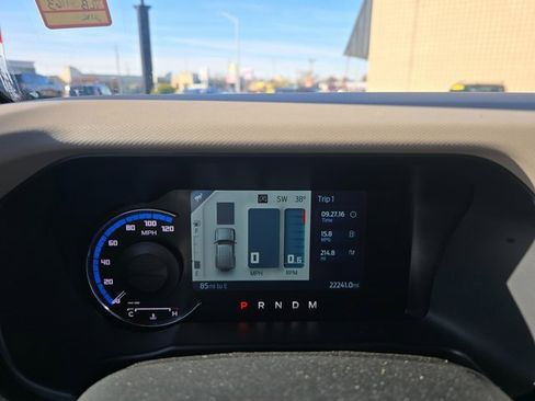 Used 2022 Ford Bronco Wildtrak image 17