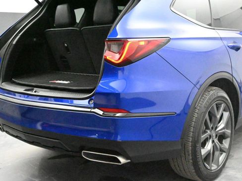 Used 2023 Acura MDX A-Spec image 17