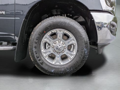 New 2026 RAM 2500 Big Horn AWD/4WD image 33