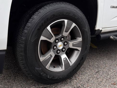 Used 2015 Chevrolet Colorado Z71 image 12