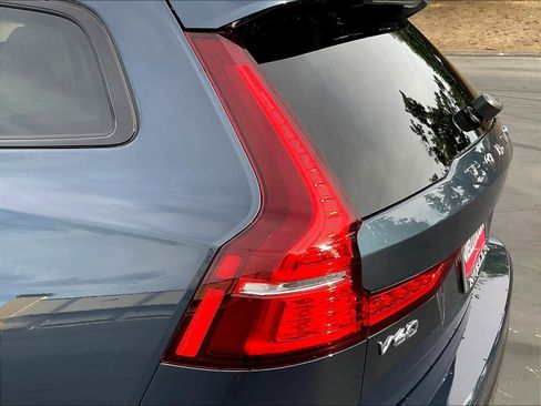 New 2026 Volvo V60 B5 Cross Country Plus w/ Climate Package image 25