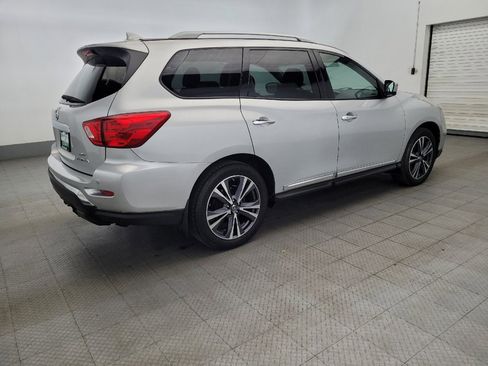 Used 2019 Nissan Pathfinder Platinum image 10