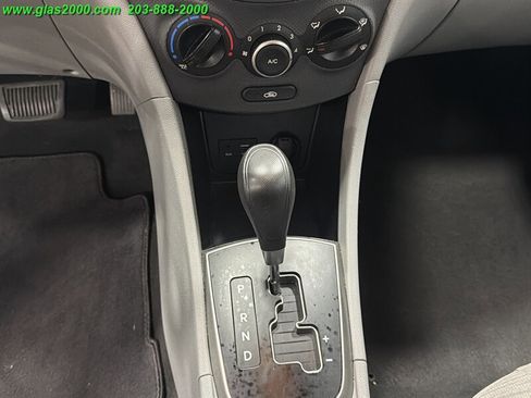 Used 2017 Hyundai Accent SE FWD image 17