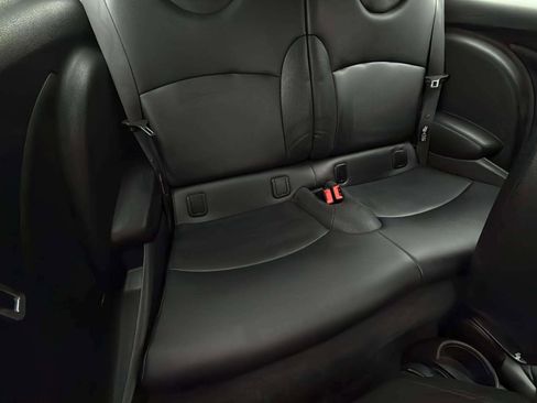 Used 2011 MINI Cooper Hardtop image 23