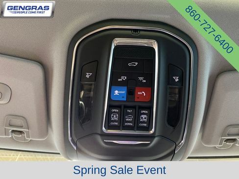 Used 2023 Jeep Grand Cherokee Limited w/ Luxury Tech Group II AWD/4WD image 26