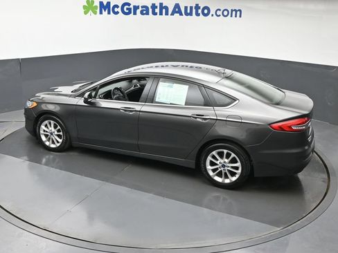 Used 2019 Ford Fusion SE FWD image 21