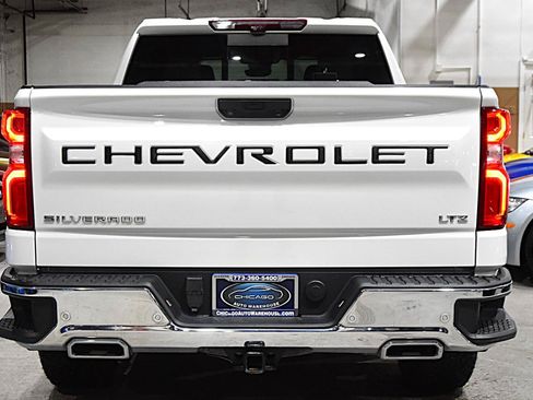 Used 2022 Chevrolet Silverado 1500 LTZ w/ LTZ Premium Package AWD/4WD image 8