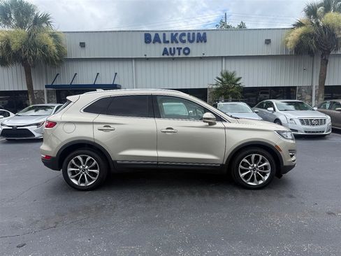 Used 2017 Lincoln MKC Select w/ Select Plus Package FWD image 1