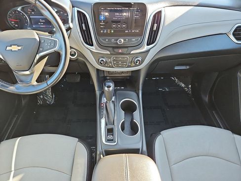 Used 2021 Chevrolet Equinox Premier image 16